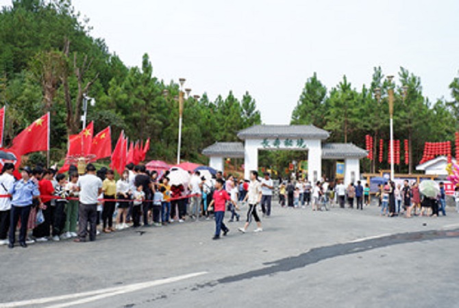 湖南平江長(zhǎng)壽秘境建成投入使用